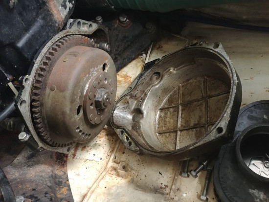js440 motorkåpa.jpg